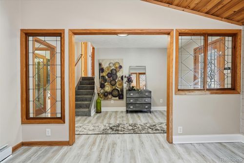 9875 W M 21, Ovid, MI, 48866-9438 | Card Image