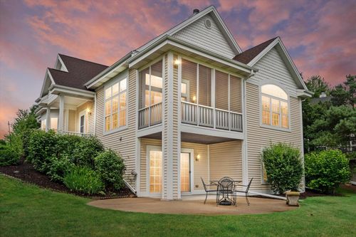 N59W17728 Meadow Court, Menomonee Falls, WI, 53051 | Card Image