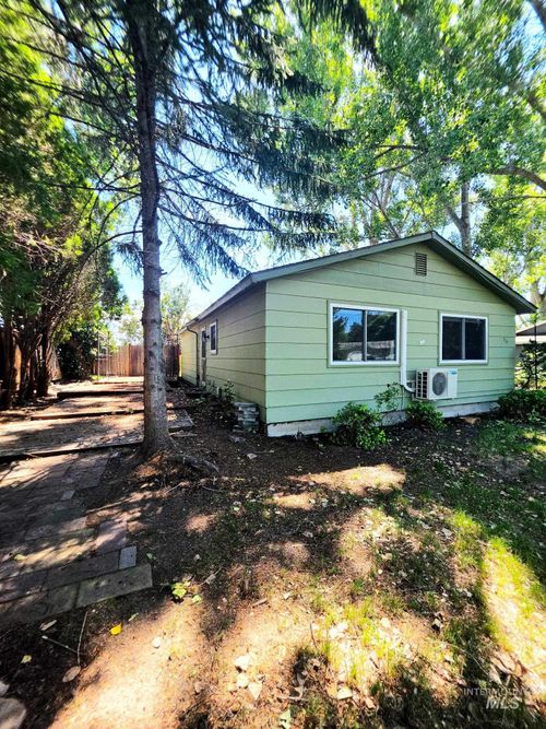 910 Harmon Way, Middleton, ID, 83644-3070 | Card Image