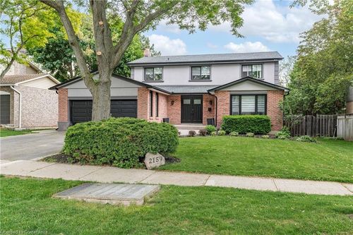 2159 Belgrave Crt, Burlington, ON, L7P3R5 | Card Image