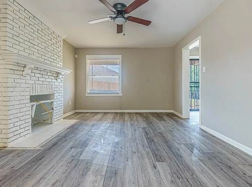 96 Modder Ave, Memphis, TN, 38109-1818 | Card Image
