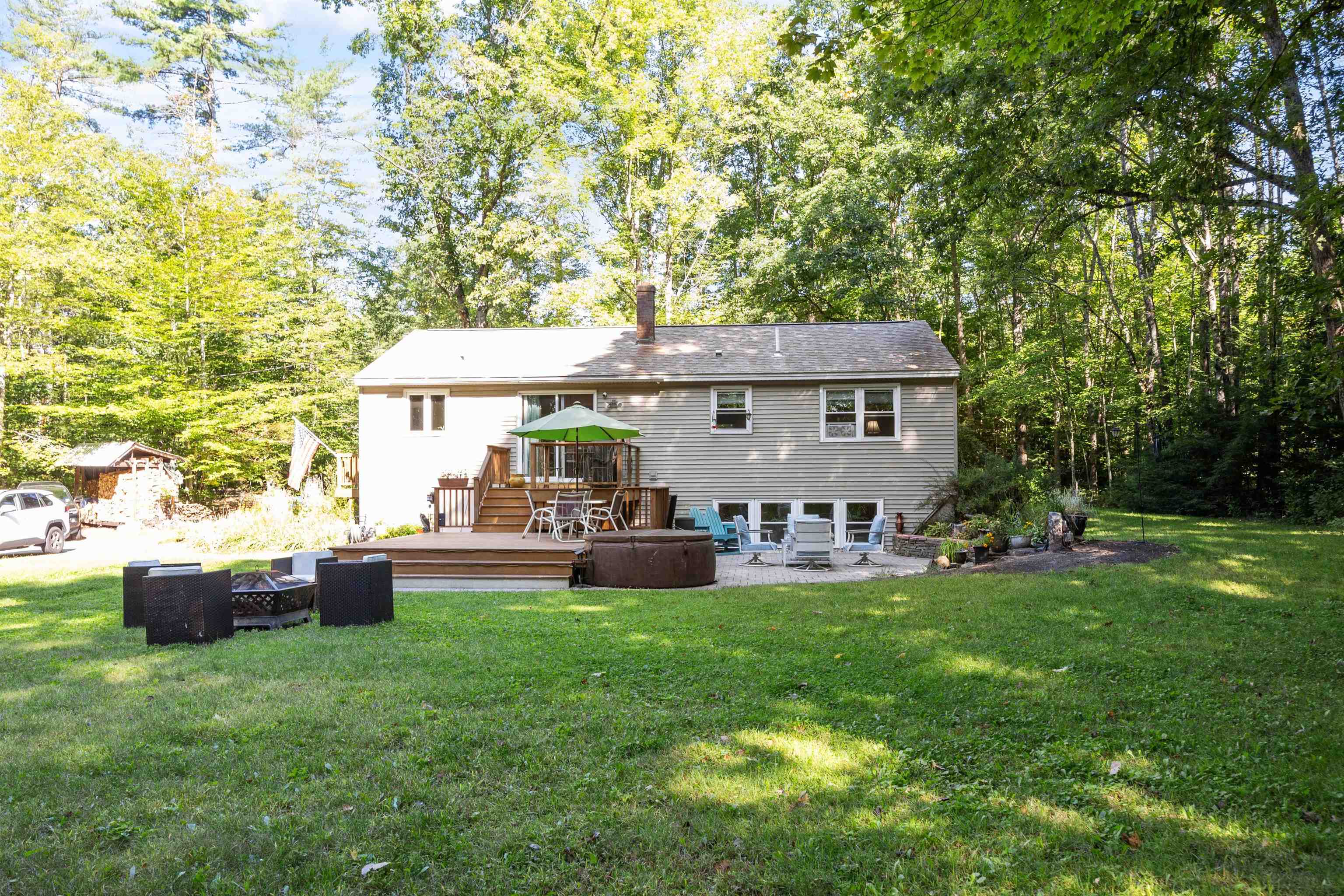 Clinton St, Concord, NH 03301