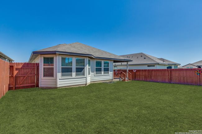 105 Ridgeway Pass, House other with 3 bedrooms, 2 bathrooms and null parking in Cibolo TX | Image 9
