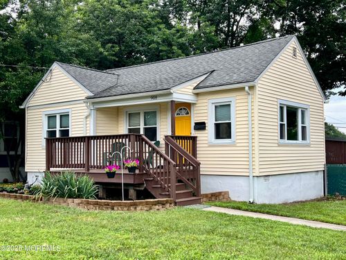 908 S Concourse, Keyport, NJ, 07735 | Card Image