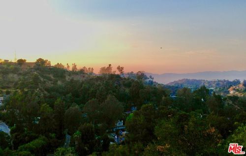 2013 Cyprean Drive, Los Angeles, CA, 90046 | Card Image