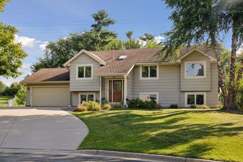 15005 Sunrise Ln, Burnsville, MN, 55306-6379 | Card Image