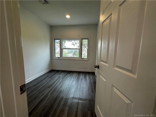 2 - 374 N Colony St, Home with 3 bedrooms, 1 bathrooms and 2 parking in Wallingford CT | Image 7