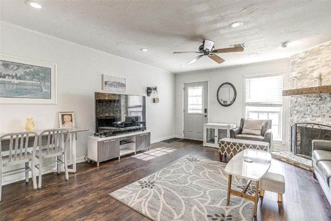 32 Abbey Rd, Condo with 2 bedrooms, 2 bathrooms and null parking in Euless TX | Image 7