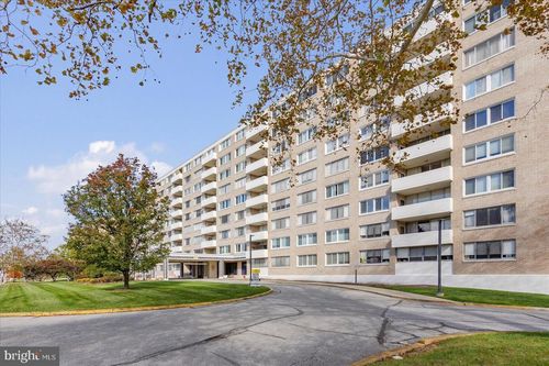 305-7111 Park Heights Ave, BALTIMORE, MD, 21215-1666 | Card Image