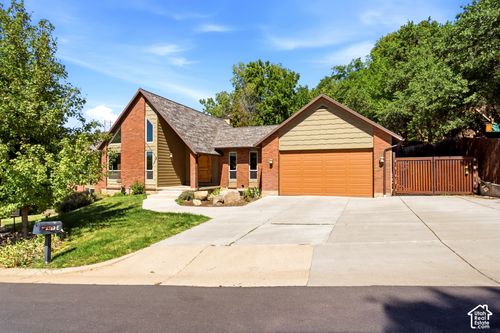 2762 E 6425 S, Uintah, UT, 84403-5460 | Card Image