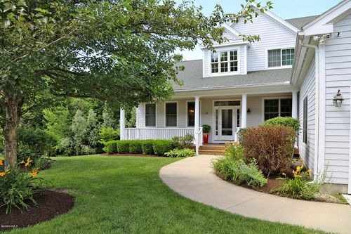 40-16 Sedgwick Ln, Lenox, MA, 01240-2635 | Card Image