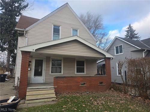 3674 E 52nd St, Cleveland, OH, 44105-1155 | Card Image