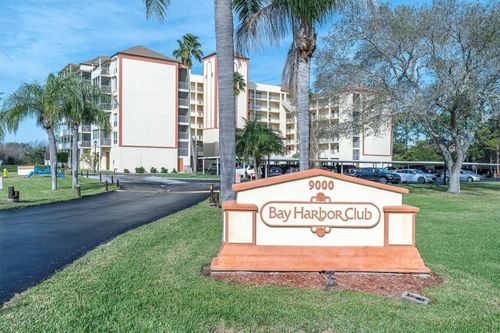 401-9000 Commodore Dr, SEMINOLE, FL, 33776-1911 | Card Image