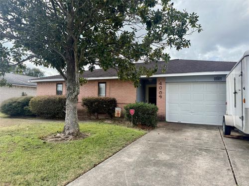 4009 Brownwind Trl, Deer Park, TX, 77536-6639 | Card Image
