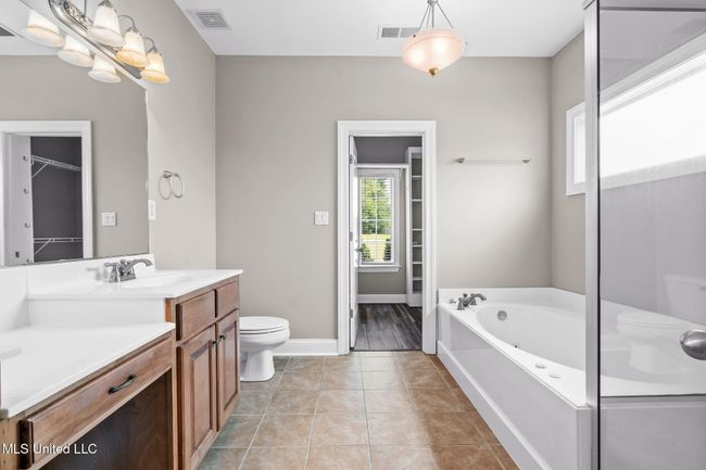 24-web-or-mls-10080 Green Forest Dr-24 | Image 27