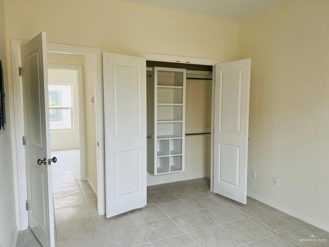 APT-2 - 1201 W Garfield Ave, Condo with 2 bedrooms, 2 bathrooms and 2 parking in Alton TX | Image 6
