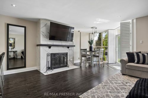 8-100 Arbors Lane, Woodbridge, ON, L4L7G4 | Card Image