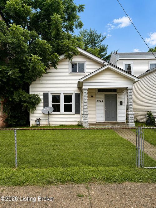 2745 Bank St, Louisville, KY, 40212-2021 | Card Image