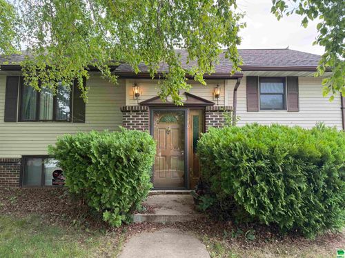 540 S 8th St, Akron, IA, 51001-8517 | Card Image