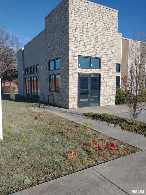 1345 E Main St, Carbondale, IL, 62901-3116 | Card Image