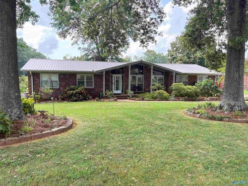 1104 Wildwood Dr, Scottsboro, AL, 35769-4121 | Card Image