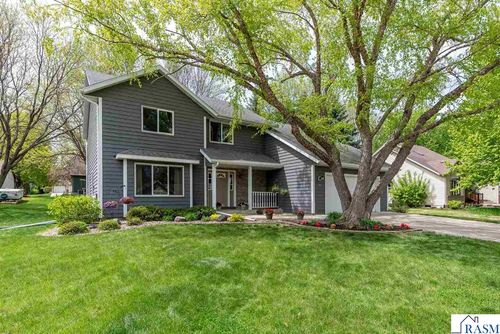 305 Chancery Lane, Mankato, MN, 56001 | Card Image