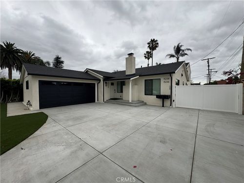 15238 Kingsbury St, Mission Hills, CA, 91345-2028 | Card Image