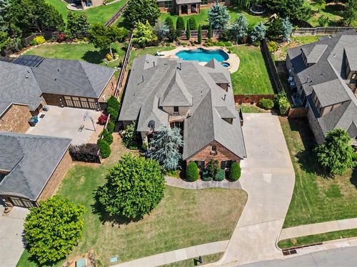 800 Newport Bridge Dr, Edmond, OK, 73034-5954 | Card Image