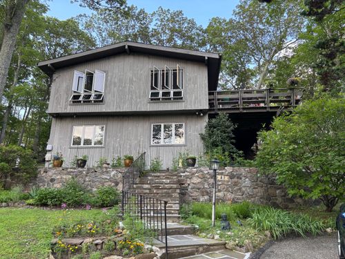 87 Carol St, Danbury, CT, 06810-8310 | Card Image