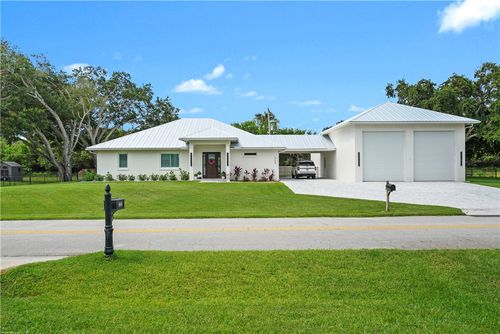 4255 79th St, Vero Beach, FL, 32967-5637 | Card Image