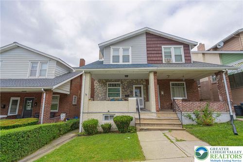 427 E Walnut St, Allentown, PA, 18109-2562 | Card Image