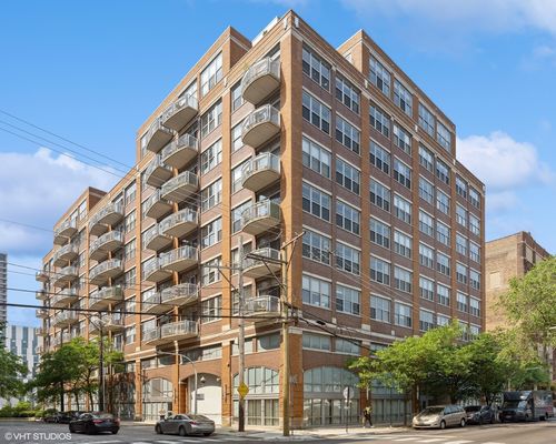 823-933 Van Buren St, Chicago, IL, 60607-3597 | Card Image