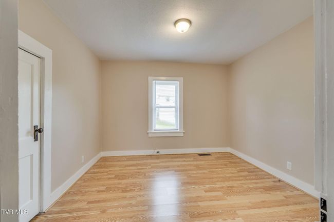 bedroom | Image 16