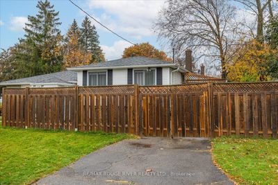 224 Arden Dr, House other with 3 bedrooms, 2 bathrooms and 5 parking in Oshawa ON | Image 3