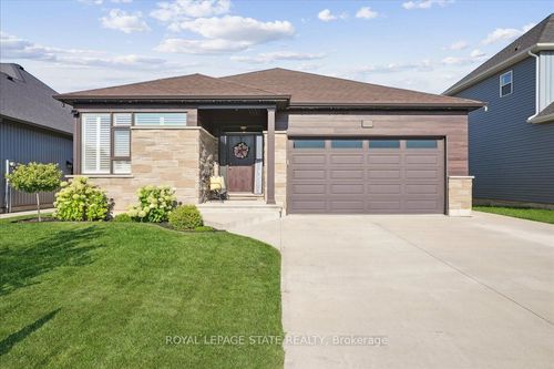 4188 Village Creek Dr, Stevensville, ON, L0S1S0 | Card Image