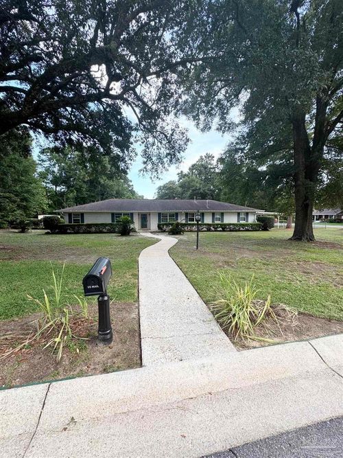 3821 Collingswood Rd, Pensacola, FL, 32514-6404 | Card Image