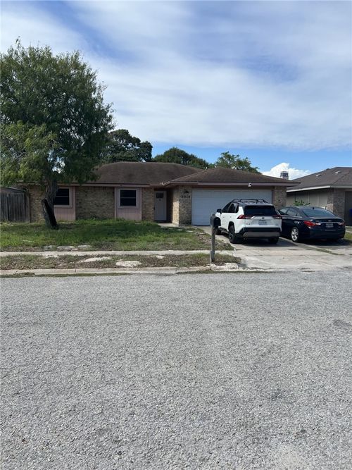 3318 Otranto Dr, Corpus Christi, TX, 78418-3947 | Card Image