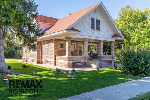 605 S 5th St, Douglas, WY, 82633-2635 | Card Image
