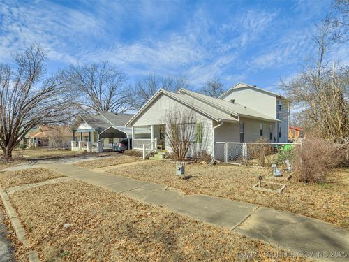 1123 E 9th St, Okmulgee, OK, 74447-5205 | Card Image