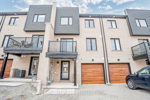 31 Wagon Lane, Barrie, ON, L9J0V4 | Card Image