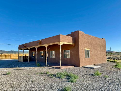 190 W Romero Rd, Ranchos de Taos, NM, 87557-8725 | Card Image
