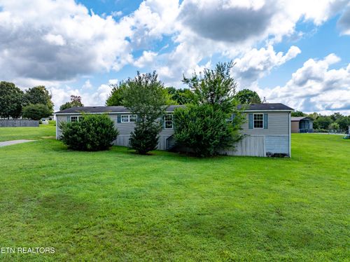 1340 Mountain View Cir, Maryville, TN, 37801-9187 | Card Image