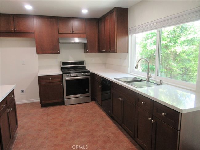 18523 Kinzie St, House other with 3 bedrooms, 2 bathrooms and 2 parking in Northridge CA | Image 8