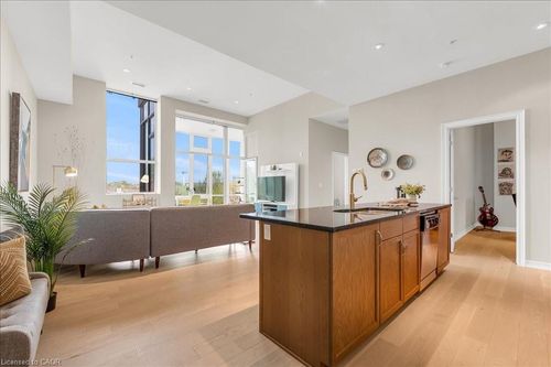 301-50 Murray St W, Hamilton, ON, L8L1B3 | Card Image