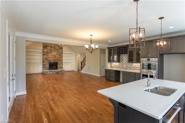 Photo similar to home being built. | Image 14