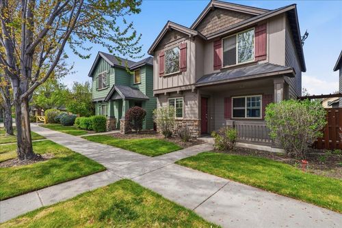 437 Nw 27th St, Redmond, OR, 97756-5501 | Card Image