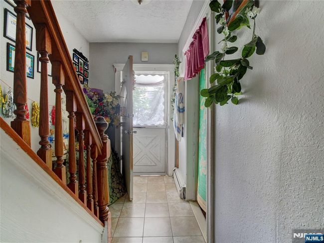 41 - 539-41 E 2 Nd St, House other with 4 bedrooms, 2 bathrooms and null parking in Plainfield NJ | Image 5