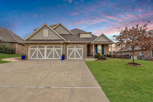 3132 Hunter Crest Drive, Edmond, OK, 73034 | Card Image