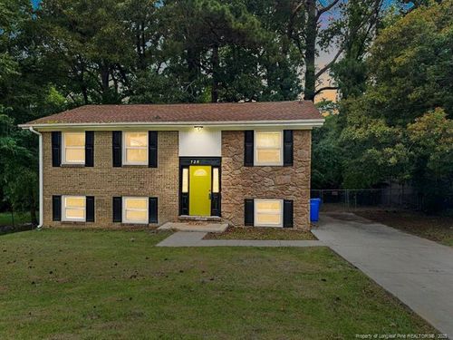 720 Burgoyne Dr, Fayetteville, NC, 28314-0839 | Card Image