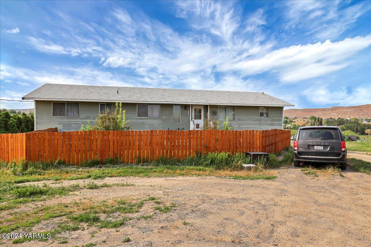 Taylor Rd, Selah, WA 98942
